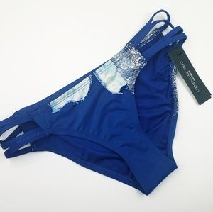 🆕️Carmen Marc Valvo Bikini Bottom blue/silver